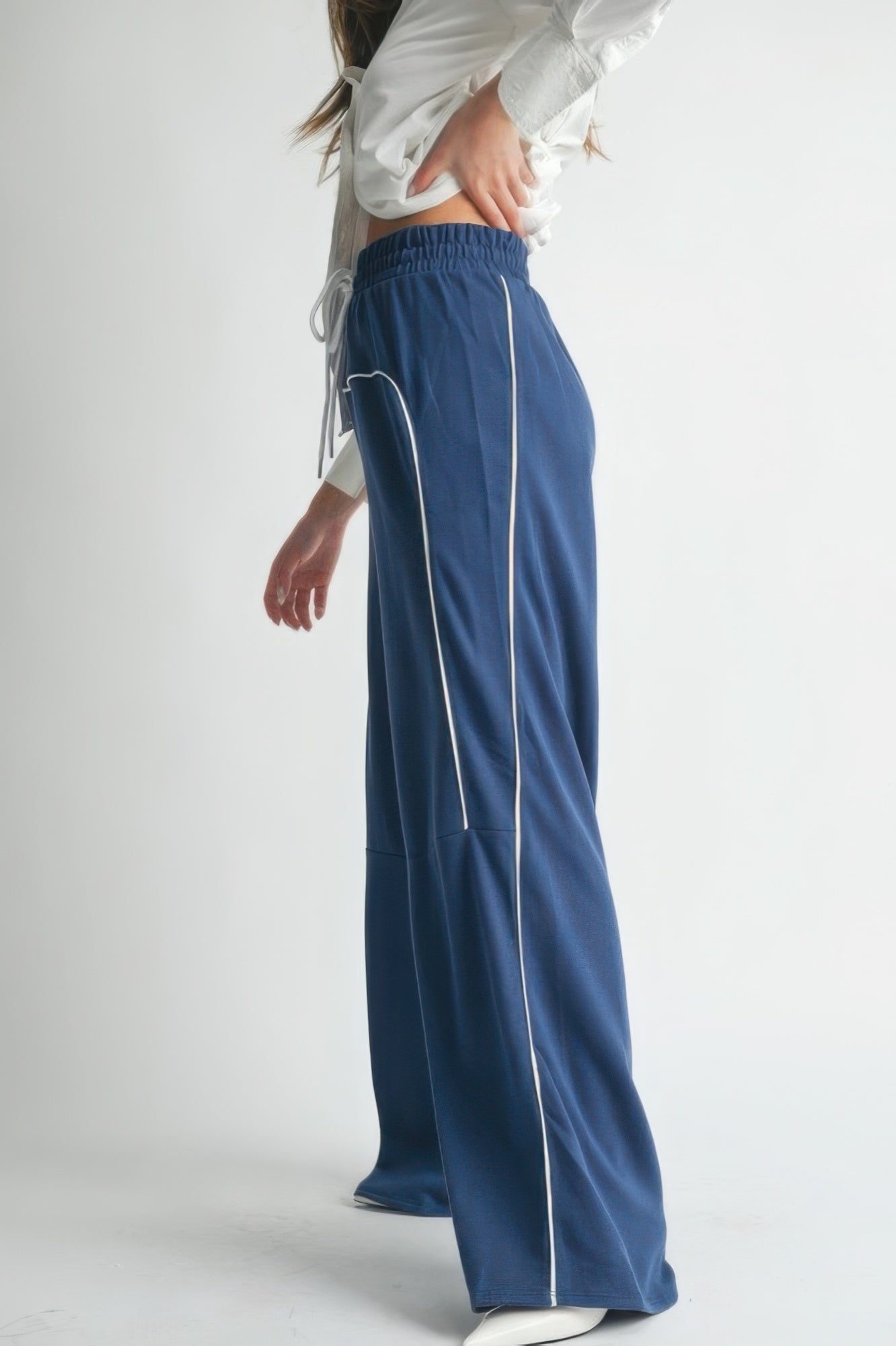Piping Detail Drawstring Pants